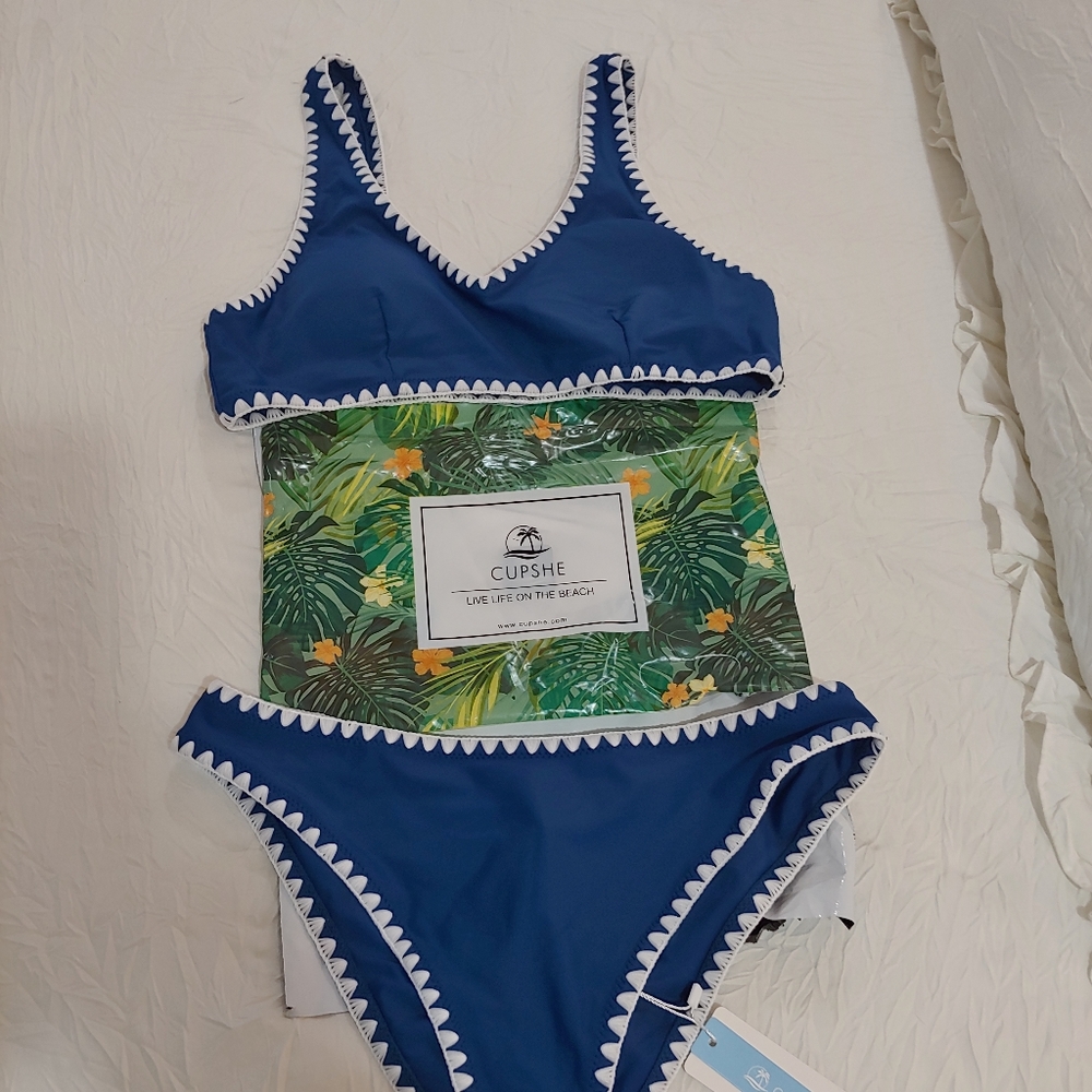 Bathing suit